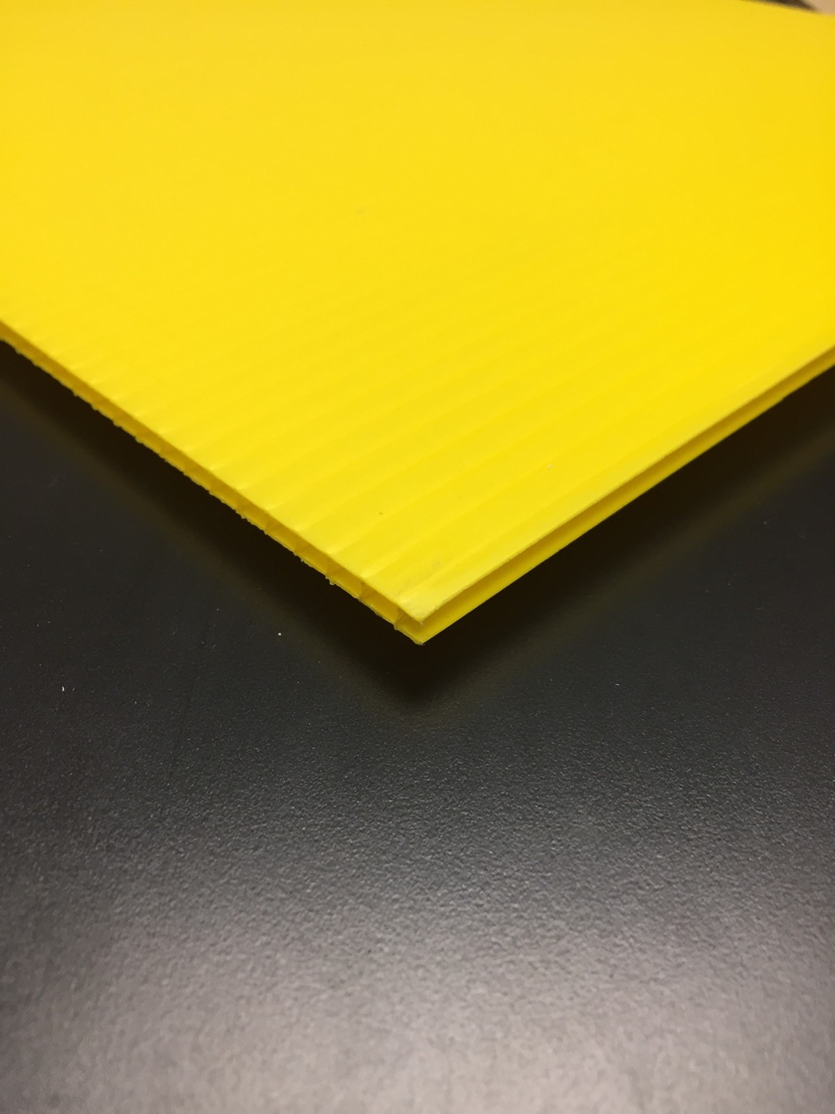 Coroplast 4mm 24″ x 18″ (25 Pack) Yellow Corrugated Plastic Sheets Horizontal