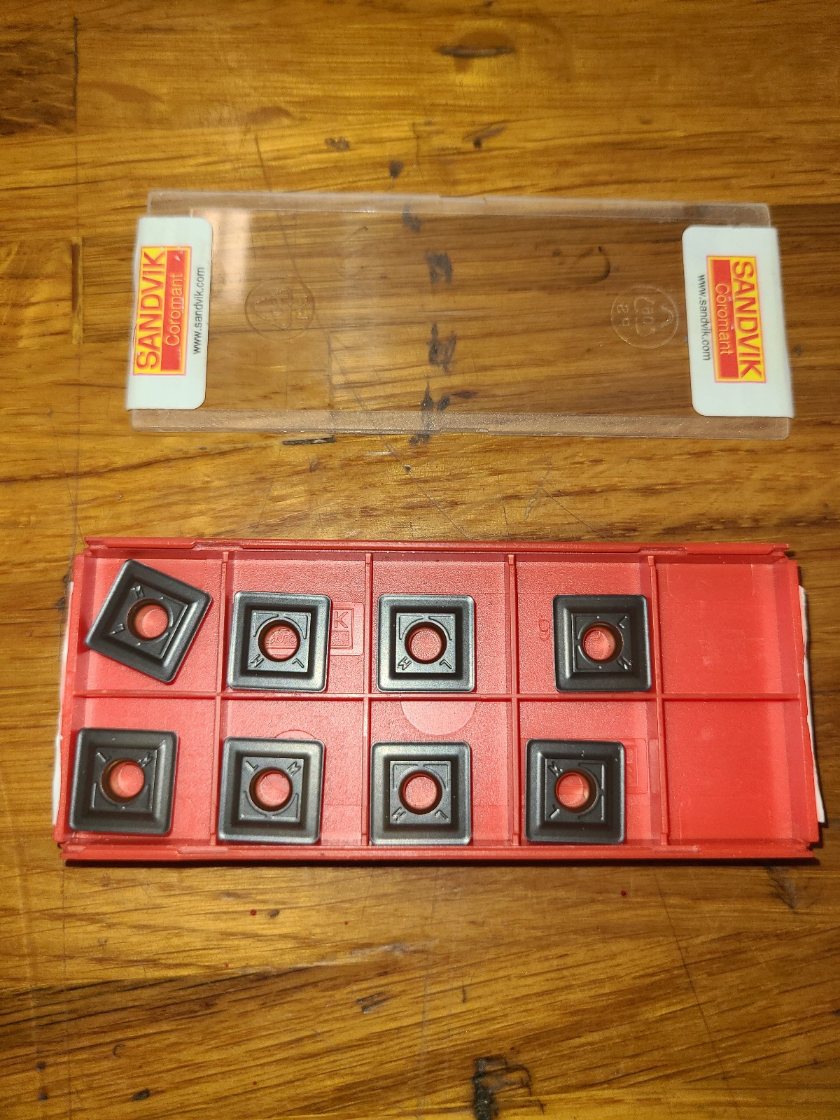 Authentic Sandvik – 880-07 04 W10H-P-LM Grade 4334 (8pcs)