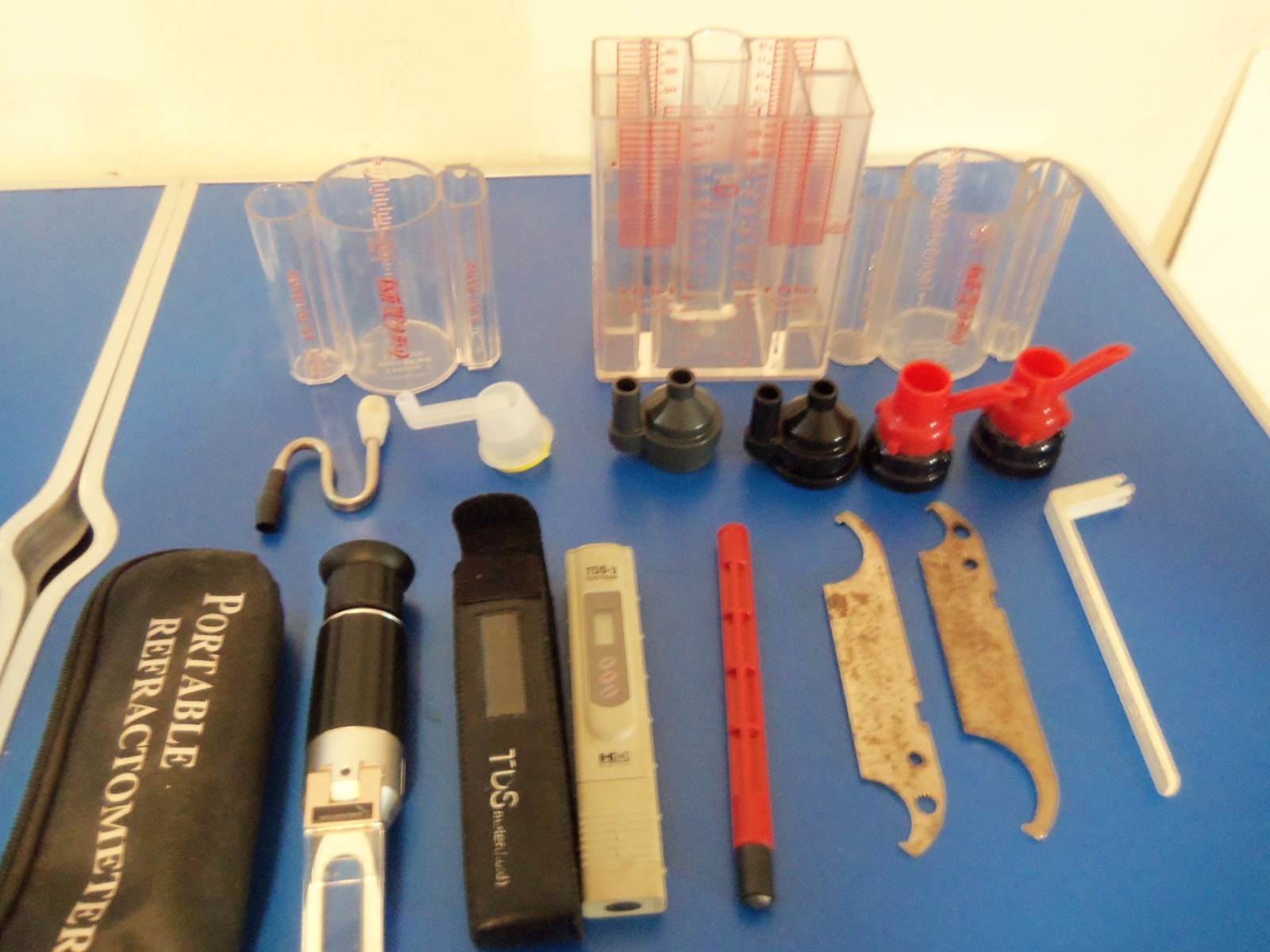 Beverage repairmans Tool lot #1 ratio cups refractometer plus more $40.00