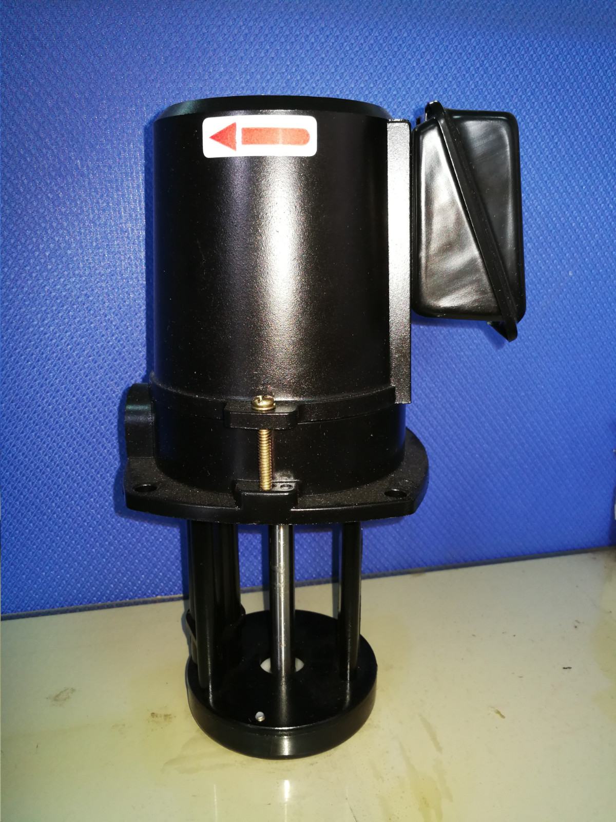 1/8 HP Machinery Coolant Pump Shaft 150mm 6″, 1PH 110V , NPT 3/8″, Lathe Grind