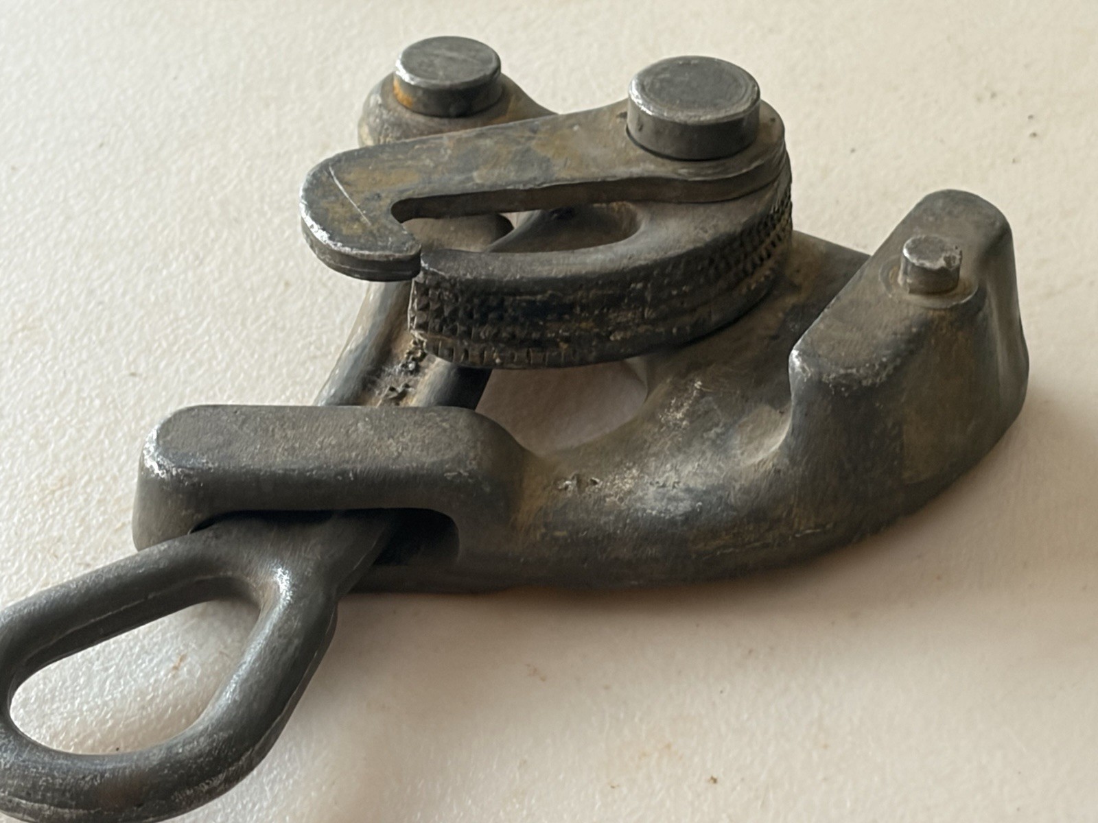 KLEIN TOOLS 1625-20 Cable Wire Puller 8000 Lb Max Load .75-.28