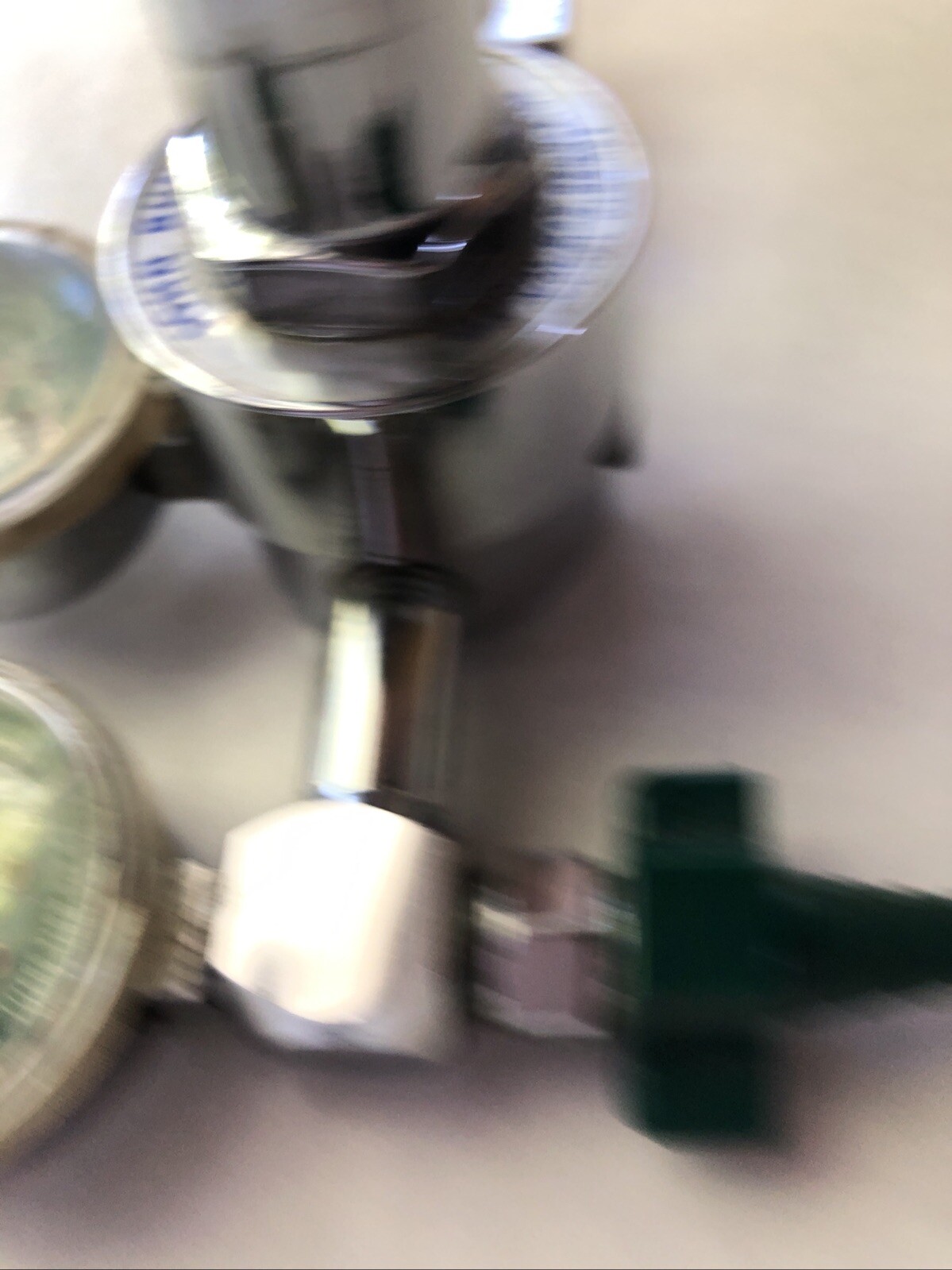 John Bunn Co. Gas Oxygen Regulator Valve Gauge Model 0150 05