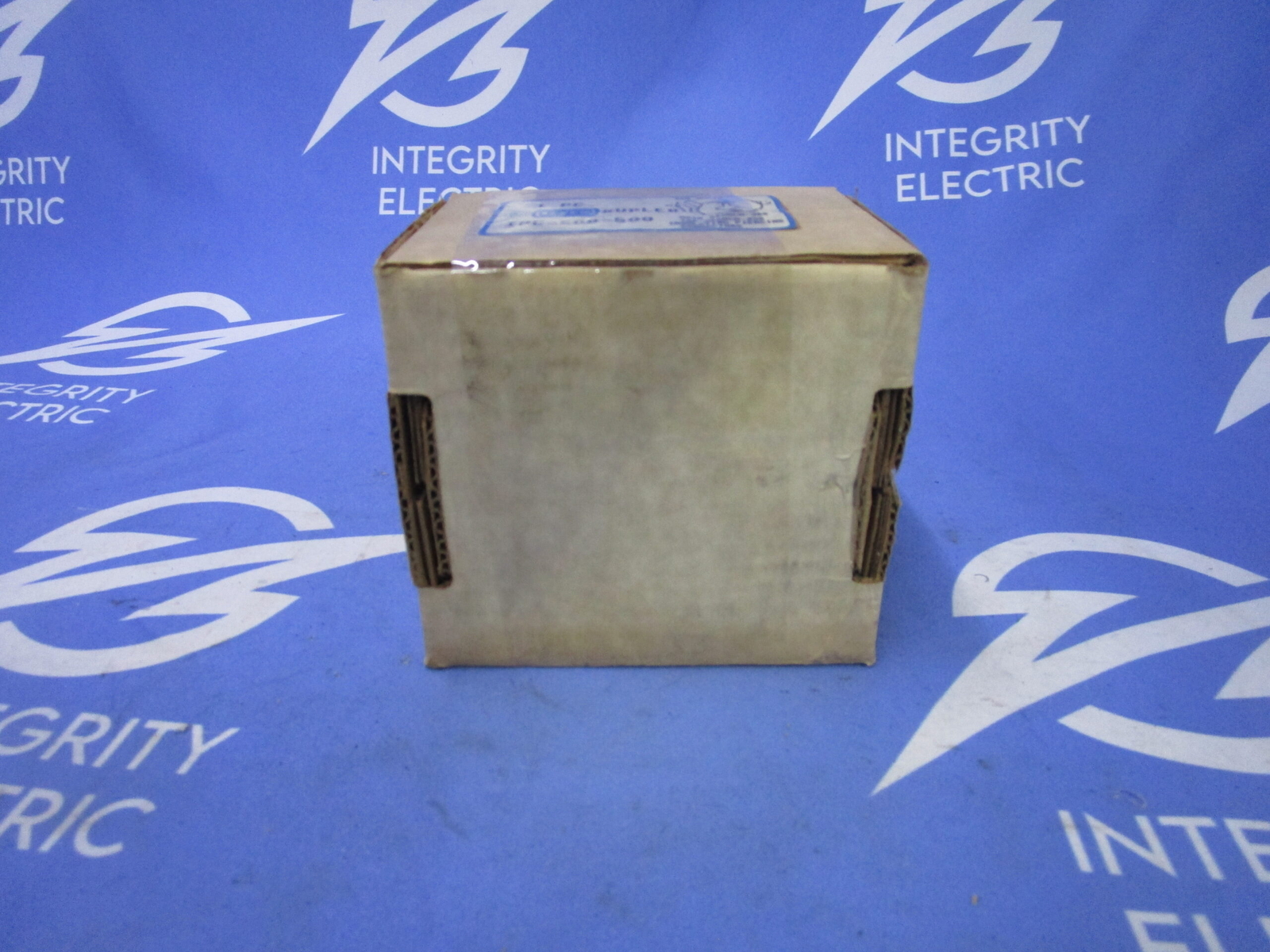 NIB ILSCO INSULATION PIERCING CONNECTORS IPC-500-500 430A 600V 1 Y WARRANTY