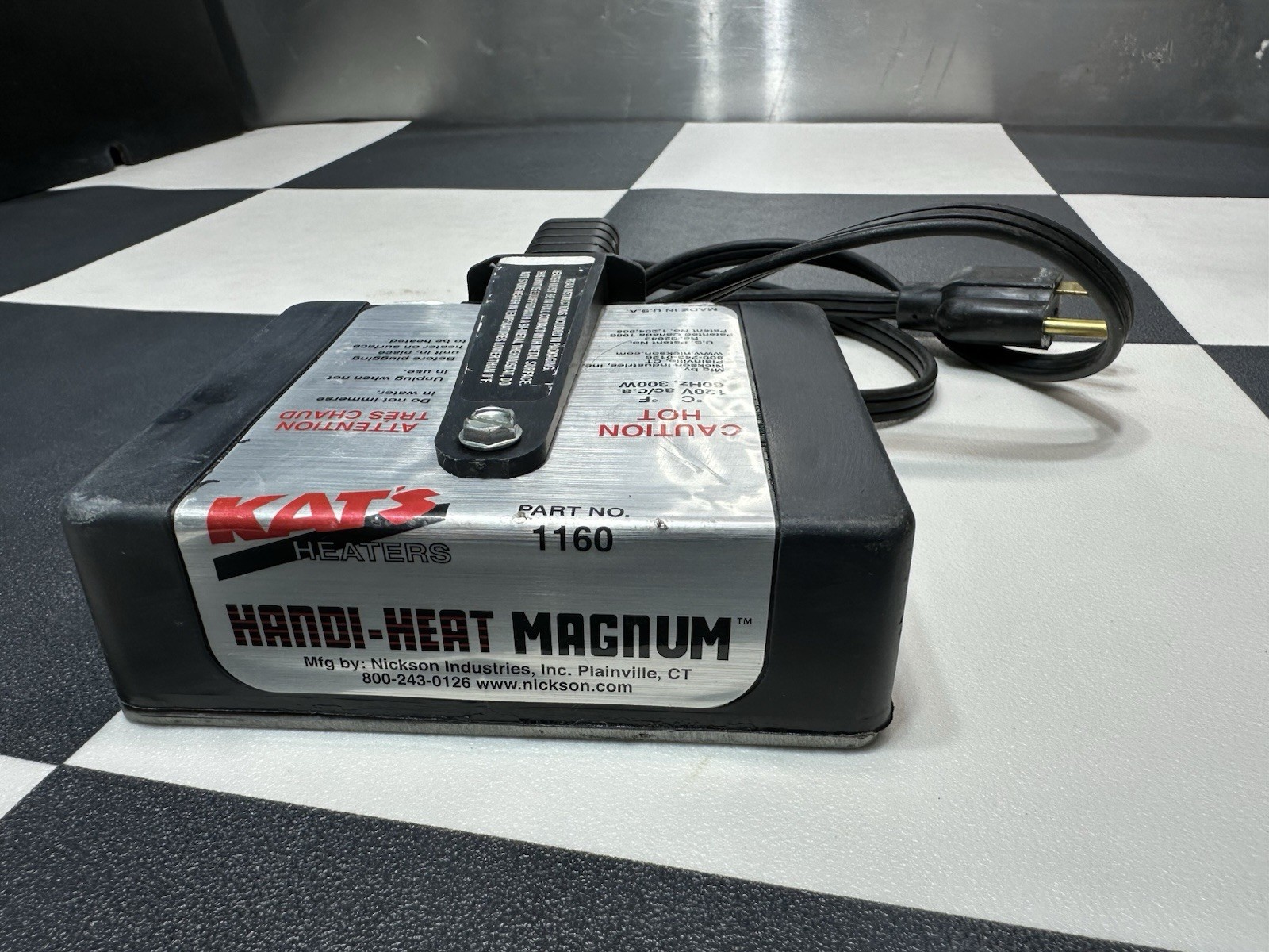 Kat’s Handi-Heat Magnum Magnetic Heater 3″ x 5″ 300 Watt 120V PART 1160