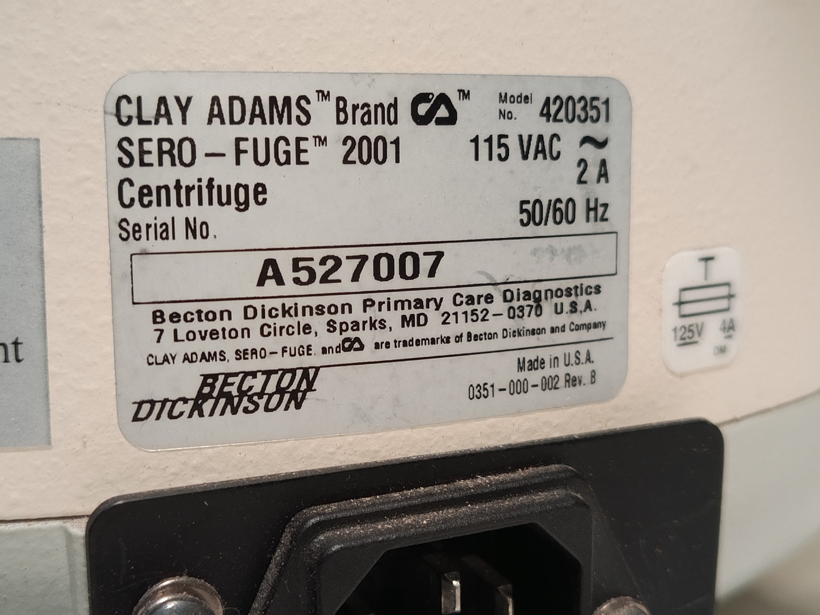 Becton Dickinson Clay Adams Brand Sero-Fuge 2001 Centrifuge 420351, 115VAC, 2A
