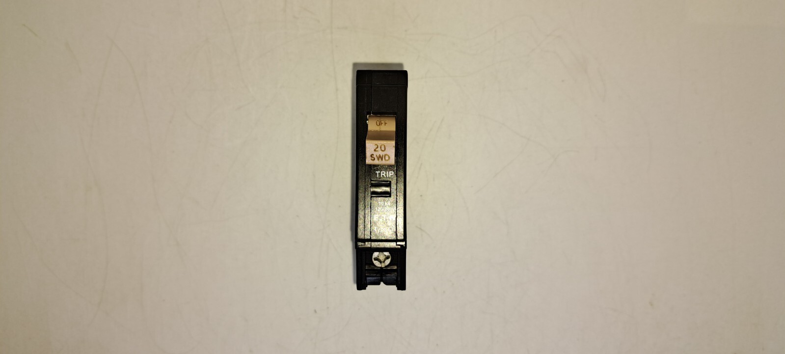 EATON Cutler Hammer CHF120 20 Amp 1 Pole Circuit Breaker with Trip Indicator