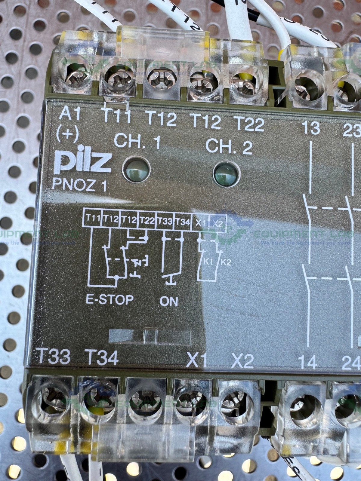 Pilz PNOZ 1 3S1O 475695 Safety Relay 3.5 W, 24V DC