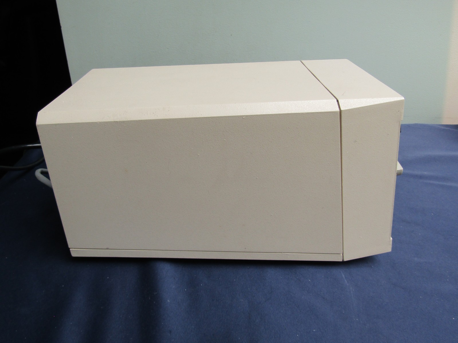 Branson Ultrasonics Sonifier 250 Analog Ultrasonic Cell Disruptor