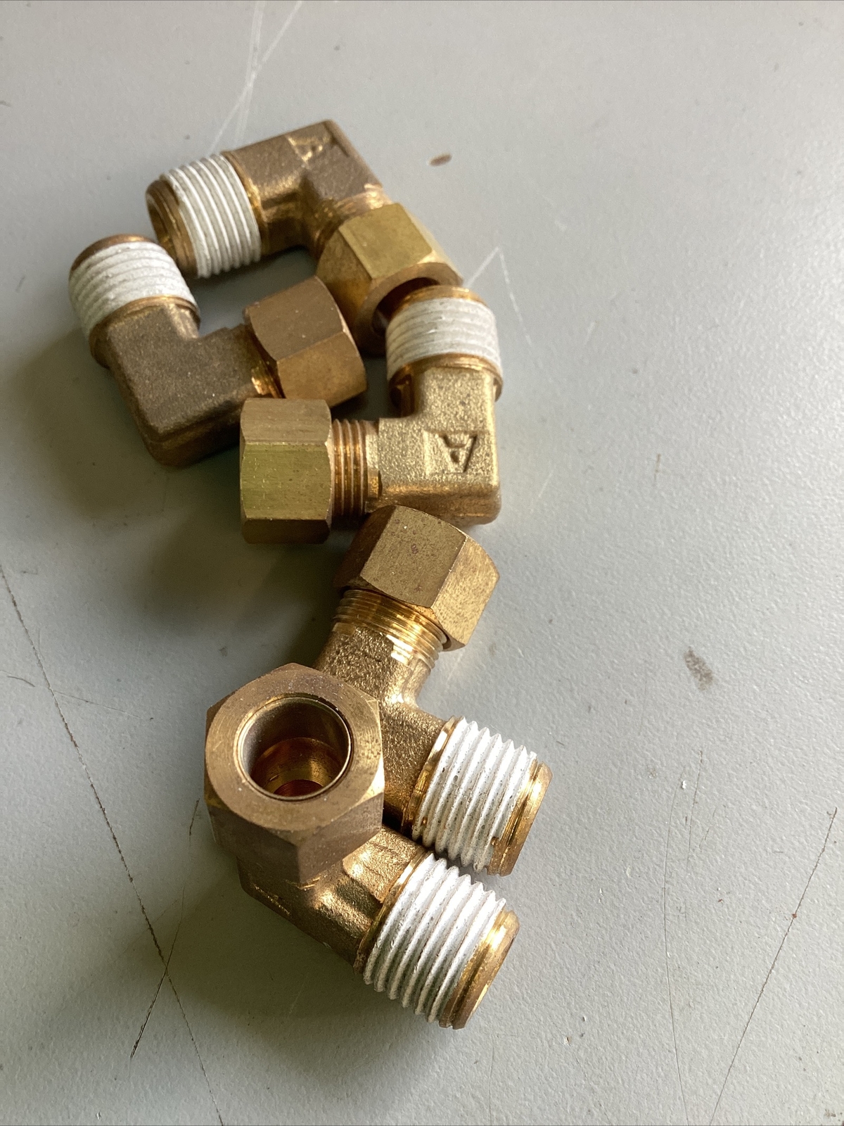 5 PC – Brass Compression Elbow Fitting 3/8”OD Tube x 1/8″ NPT Male Pipe