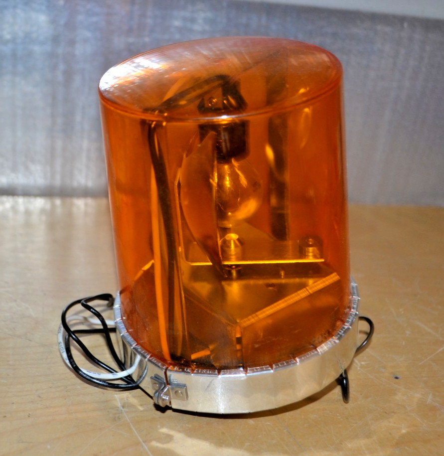 Federal Signal Model 121S ~ Amber Dome Rotating Light Vitalite ~ (s)