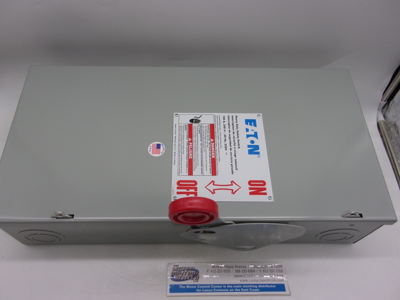 DH323NGK-EATON-HEAVY DUTY SAFETY SWITCH-100A,4 WIRE,FUSIBLE,3P,240V,NEMA1 INDOOR
