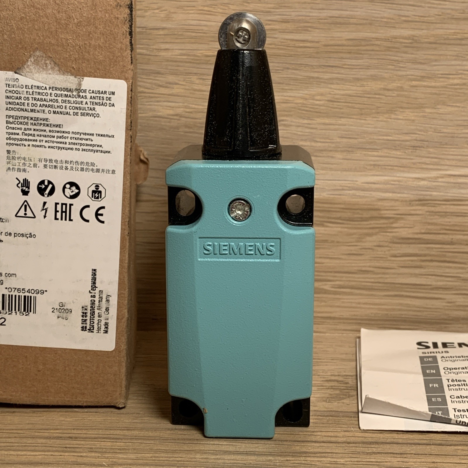 3SE5112-0CD02 | Siemens | Sirus, Position Switch, 40mm, Metal Housing