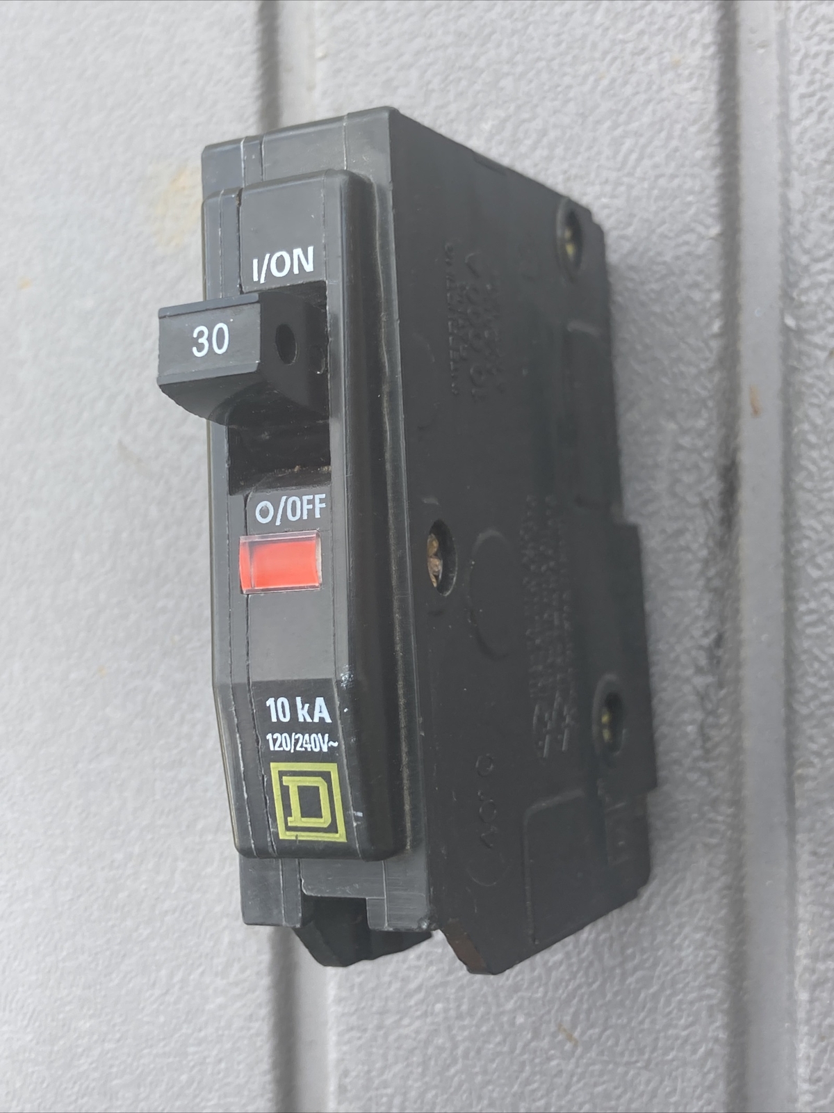 Square D QO130 30 Amp 1 Pole 120/240V Circuit Breaker Type QO Yellow D