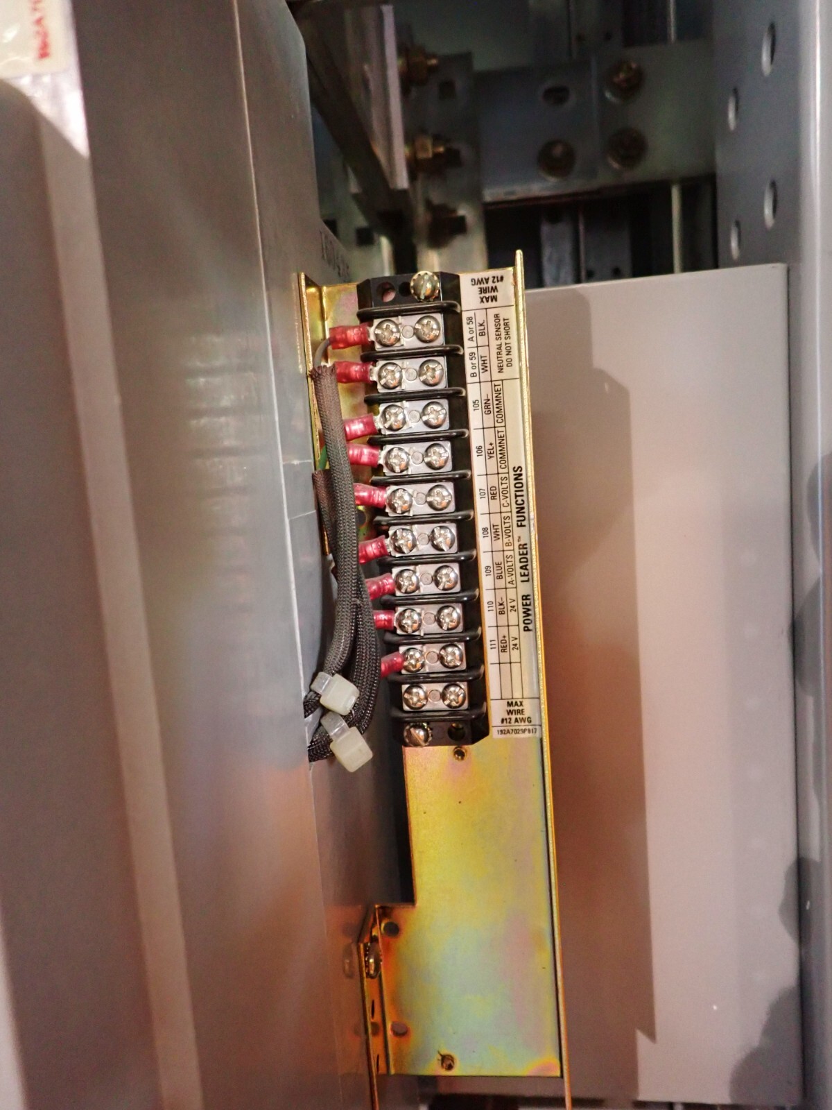 GE 2000 amp Switchgear Panelboard 208v 3 Phase TP2020TTR C220LI + CT Cabinet