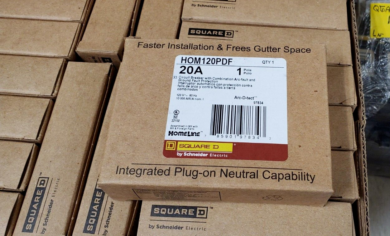 HOM120PDF – LOT OF 1 – NEW IN BOX CAT# HOM120PDF CIRCUIT BREAKER