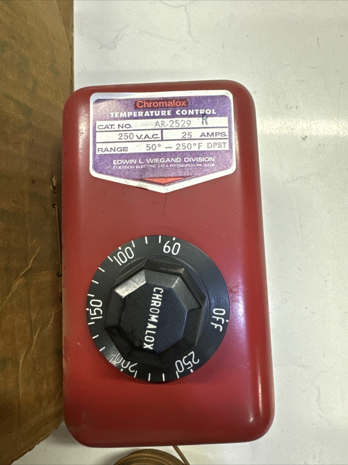 Chromalox AR-2529R Temperature Control With 50-250 Degrees F 25 Amp