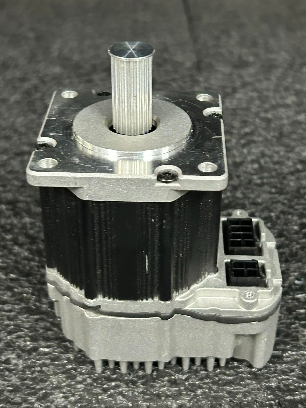 Teknic CPM-SCSK-2311S-EQNB 24-75VDC 10A 4000 RPM 0.16 HP Servo Drive Motor