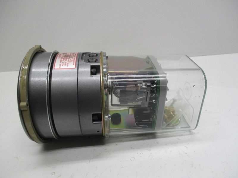 DWYER 43200 NSNP