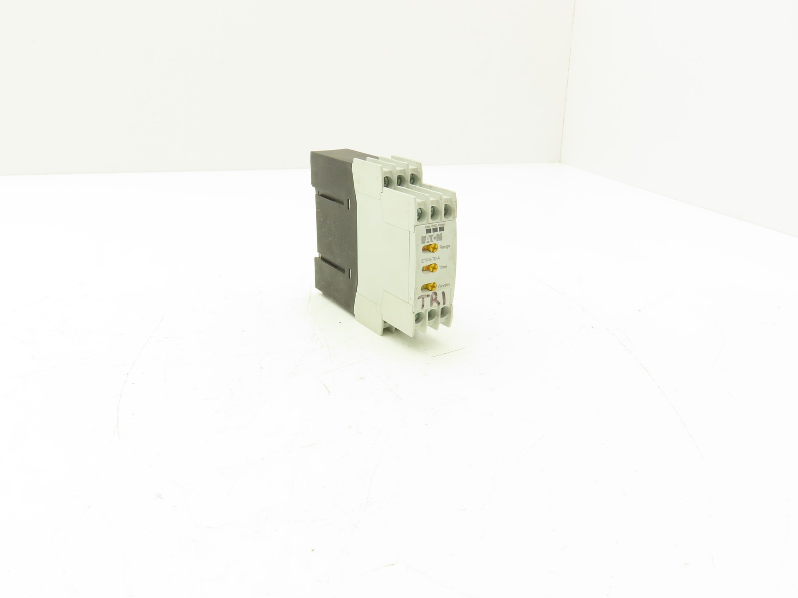 Eaton ETR4-70-A Timing Relay 24-240V AC/DC 0.05 Seconds To 100 Hours