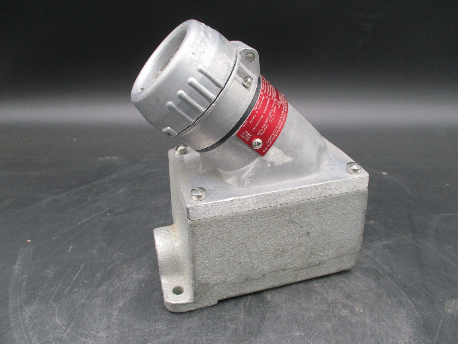 CROUSE HINDS ENRC21201-M4 20A EXPLOSION PROOF RECEPTACLE 125V *SAME DAY SHIP