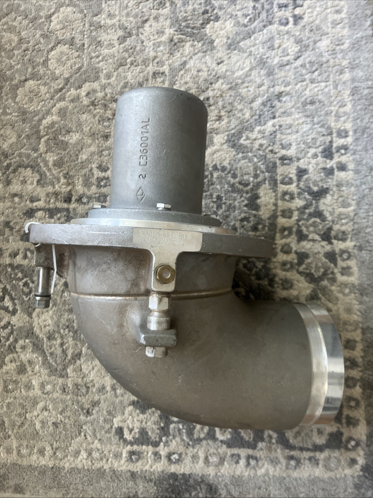 Betts EV46911ALTS 4 in. Aluminum Internal Air Emergency Valve – Elbow Grooved