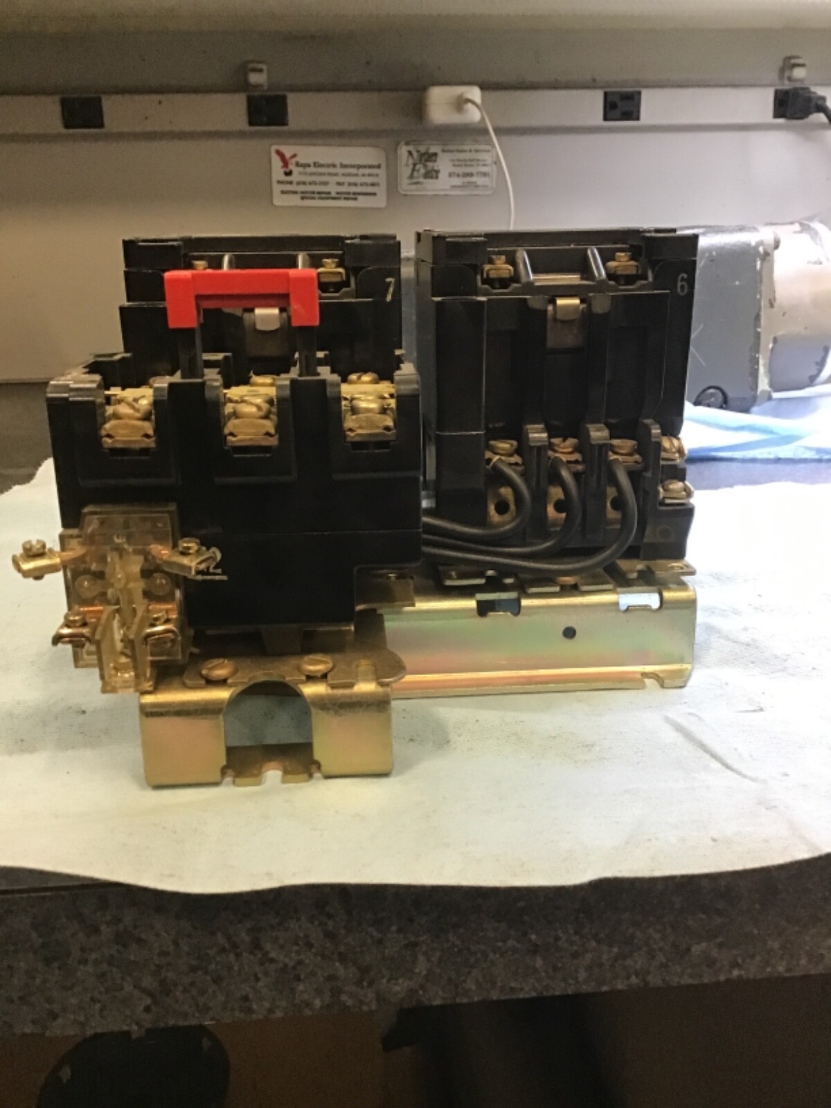 SQUARE D NEMA SIZE 1 SERIES A REVERSING MAGNETIC STARTER 8736 SC08 NNB