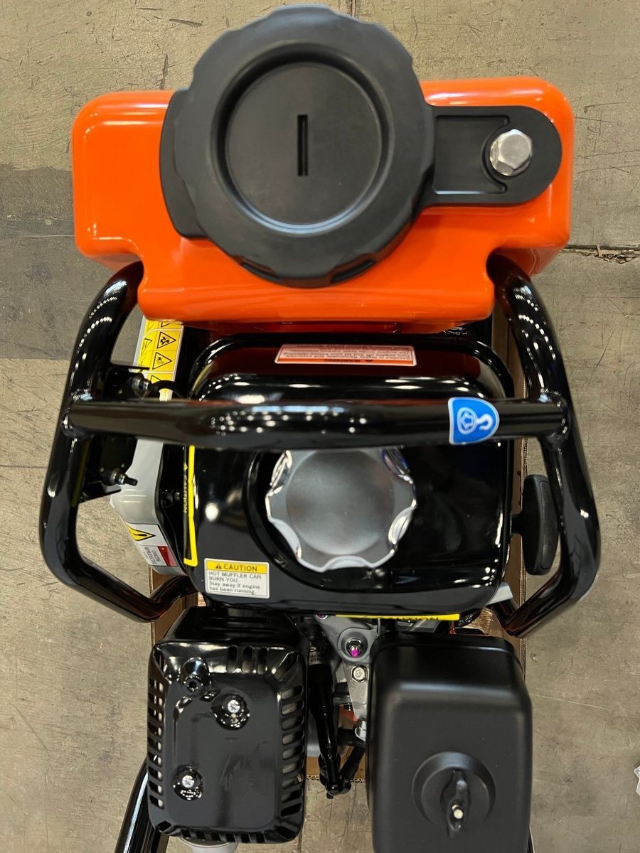 MIKASA MVC60VTHW 4.0 HP Forward Plate Ground Compactor 2,315 LBF 10.3 vpm*