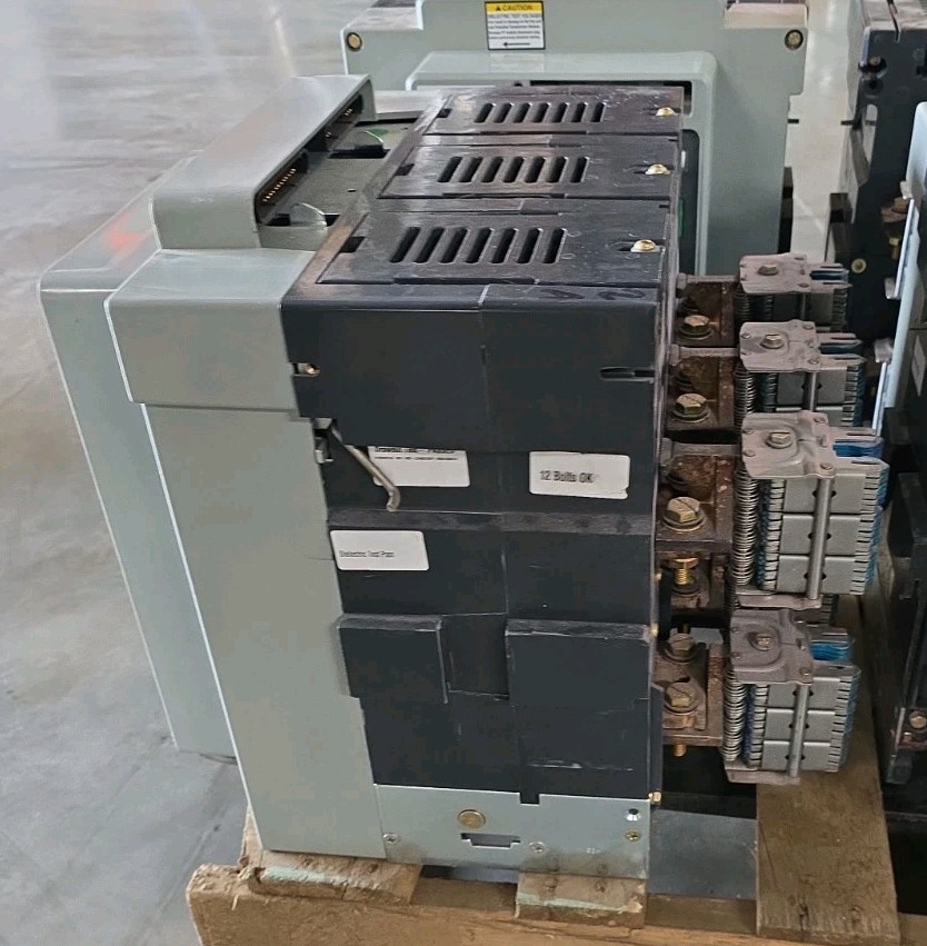 EATON Magnum DS MDSC08 Breaker 800 Amp w/ 11ARMLSI Digitrip