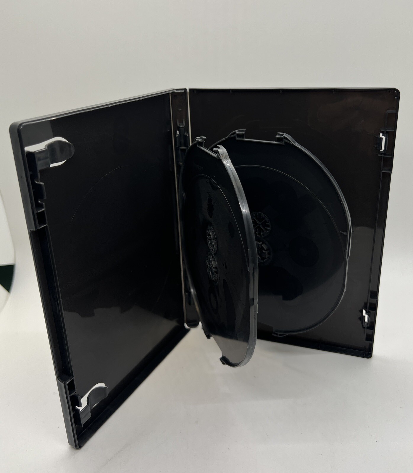 25 PCS TOP QUALITY VIVA 14MM SLIM QUAD (4)-DVD CASE, BLACK, CLIP, VIVA14MM-4DVD