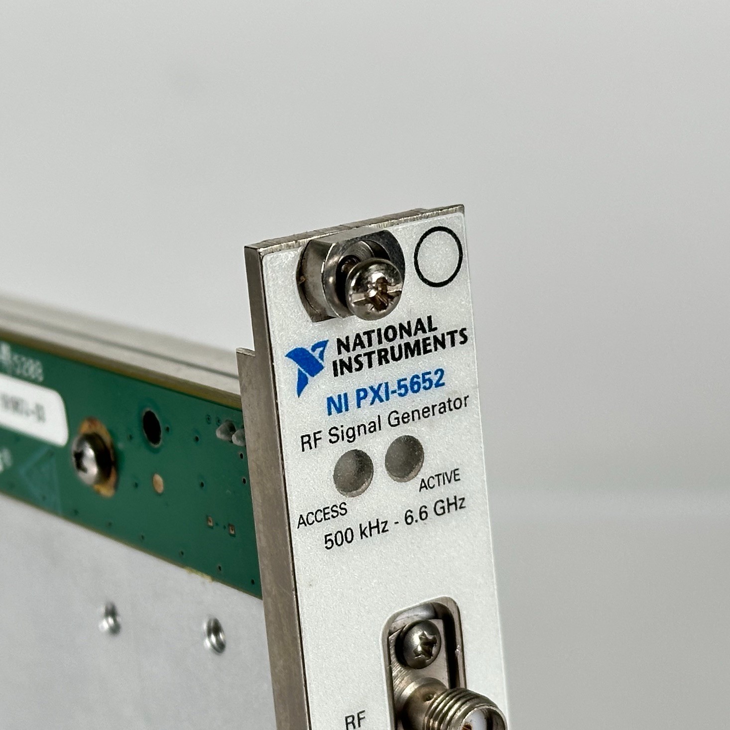 National Instruments NI PXI-5652 500 kHz-6.6 GHz RF Signal Generator Module
