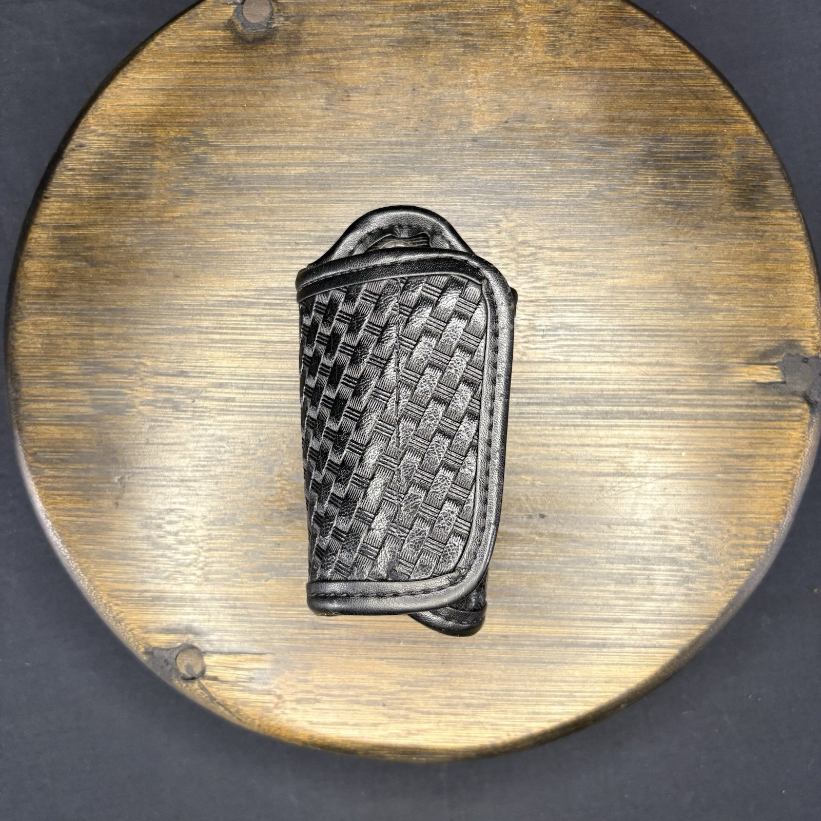 Bianchi Silent Key Holder 7916 Part No. 22119 AccuMold Elite Basketweave Black