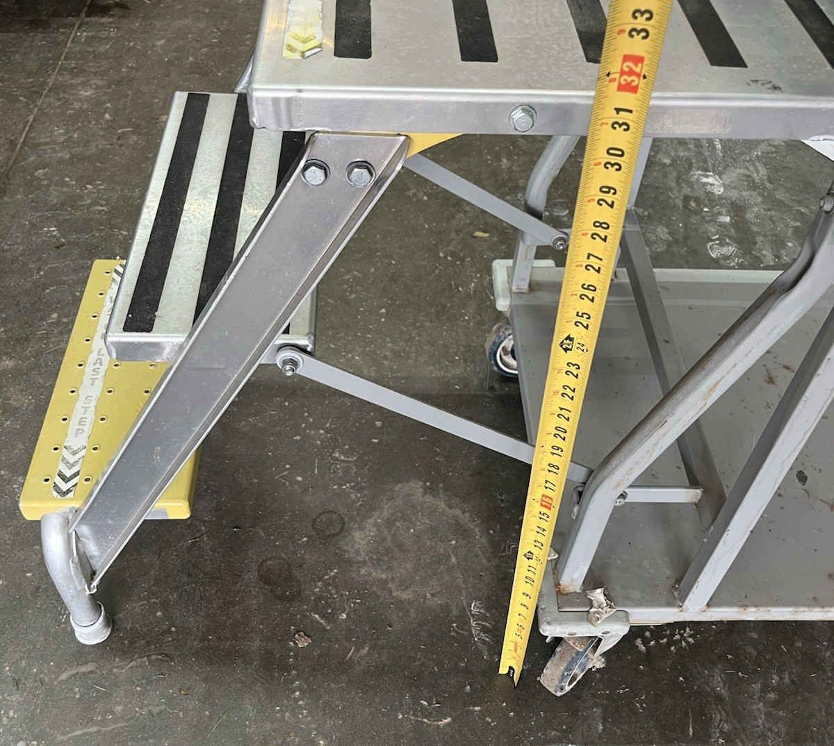 NATIONAL 3 STEP PICKING/ STOCKING CART MODEL # 800873