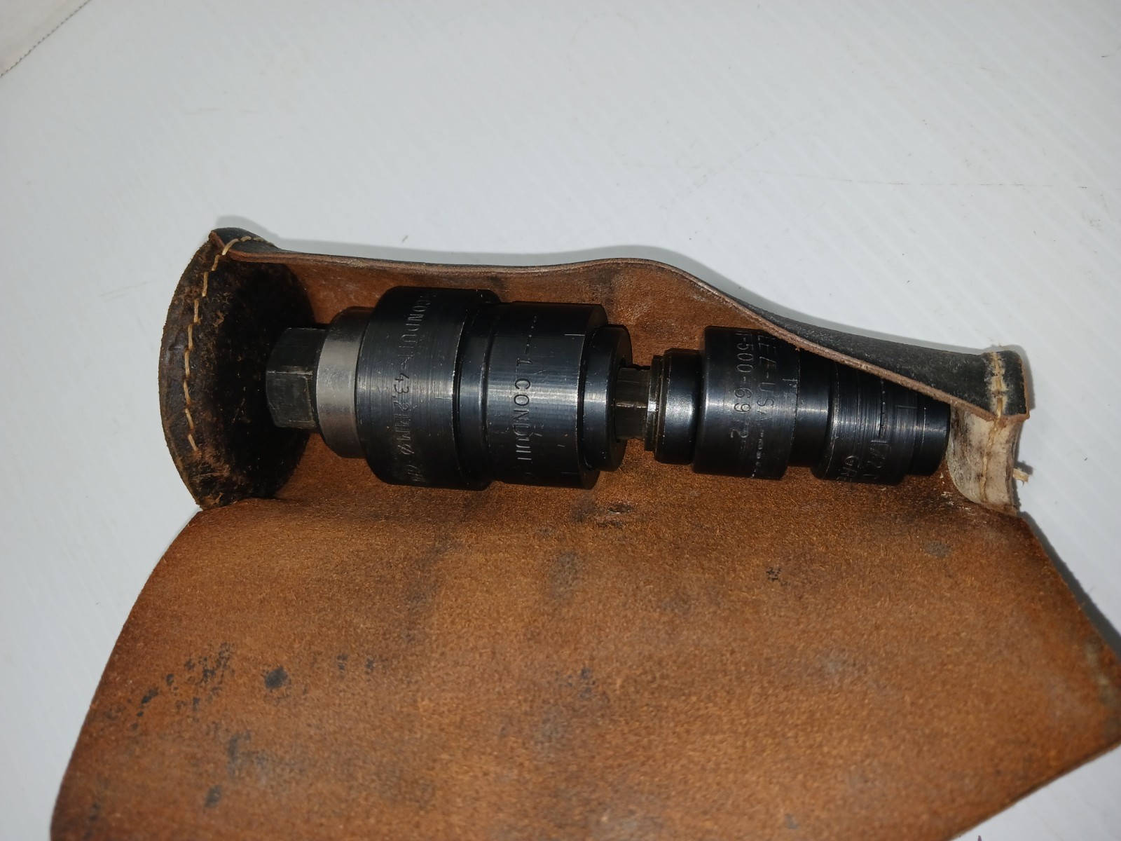 Vintage Greenlee No. 735 BB Ball Bearing Knockout Punch Set + Leather Sheath USA