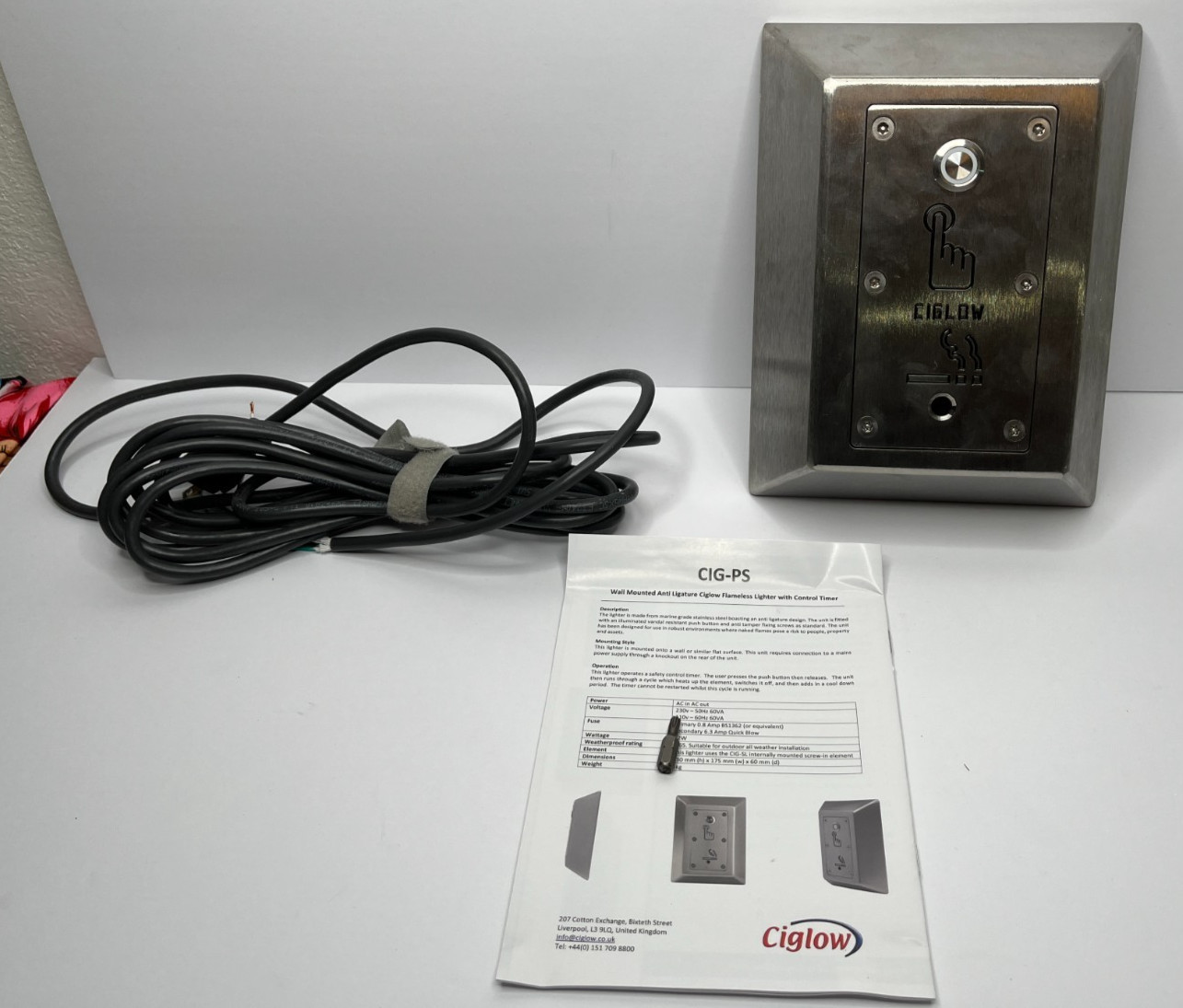 CIGLOW CIG-PS-CT STAINLESS STEEL WALL MOUNTED FLAMELESS LIGHTER 110V 50-60 Hz