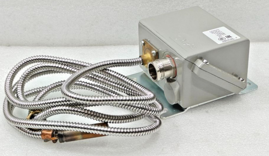 Danfoss Temperature Switch KPS81 060L310666 New Fast Shipping