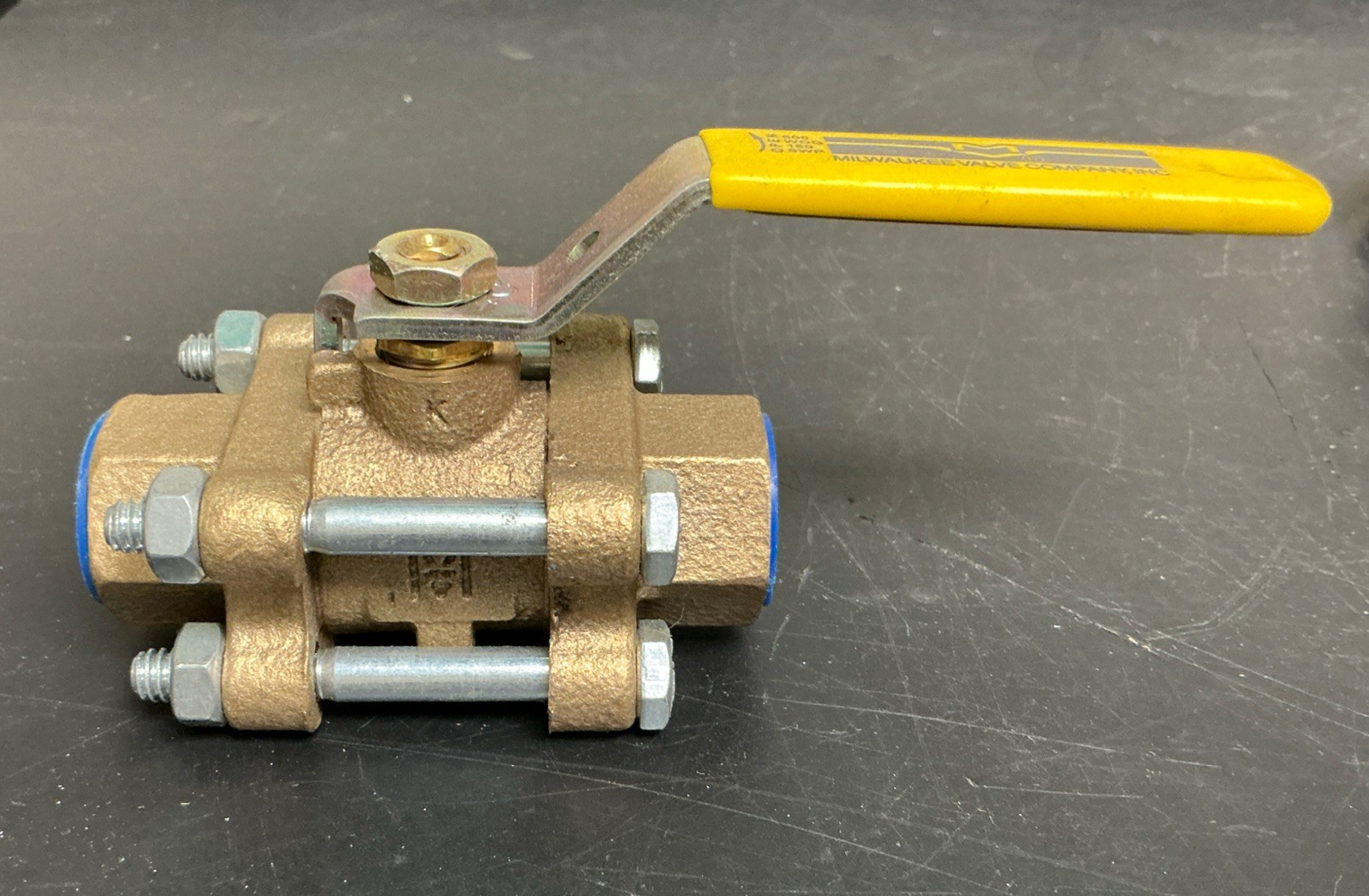 Milwaukee Valve Box of 8 | BA300 1/2″ Valves