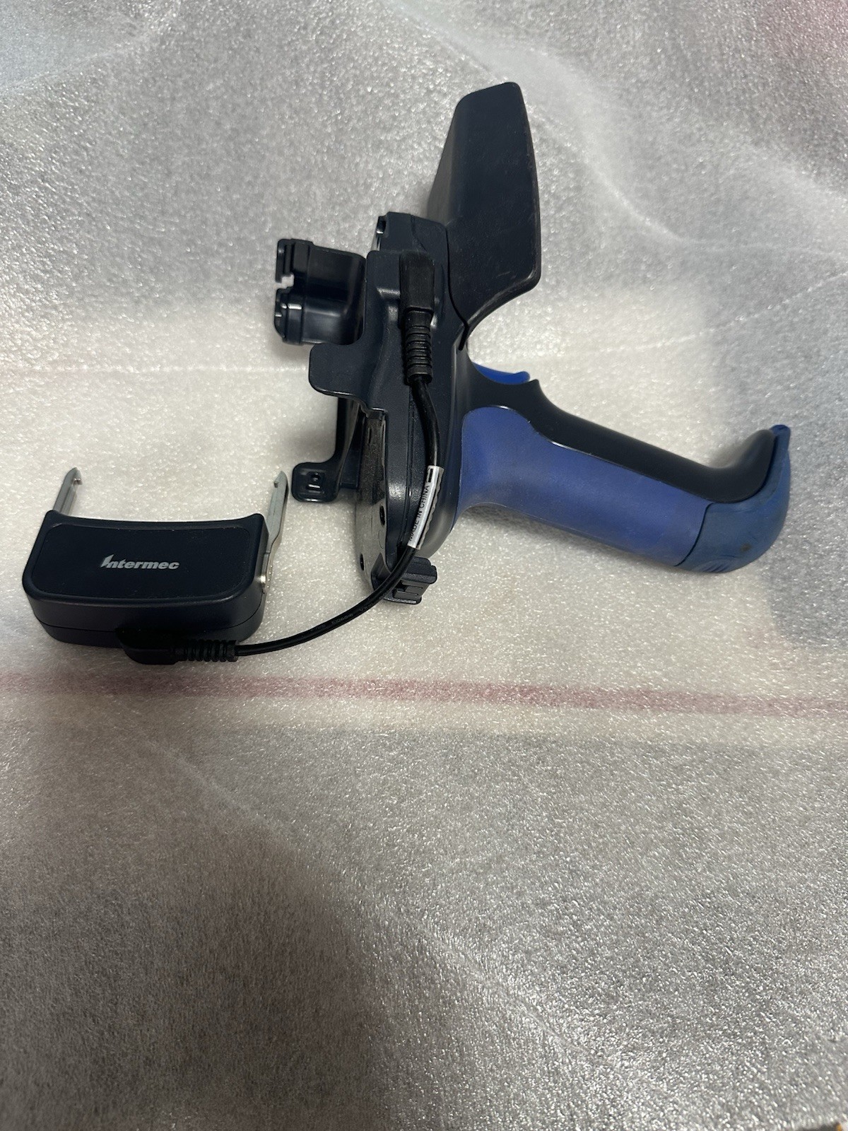 INTERMEC IP30C IP30C0BB014 RFID READER HOLDER + BATTERY