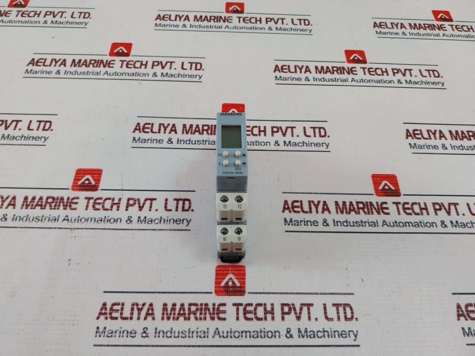 Siemens 7PV0732-1AV20 Multifunction Timer 0,1S-999H 20 To 240V AC/DC 50/60Hz