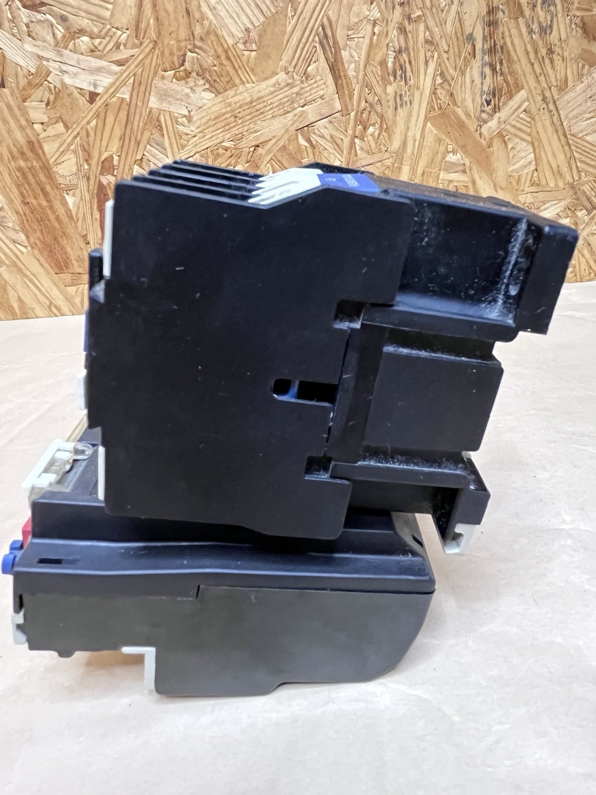 Telemecanique LC1 D1810 Type F7 Contactor WITH LR2 D1321 Relay, 110 VAC, 18A