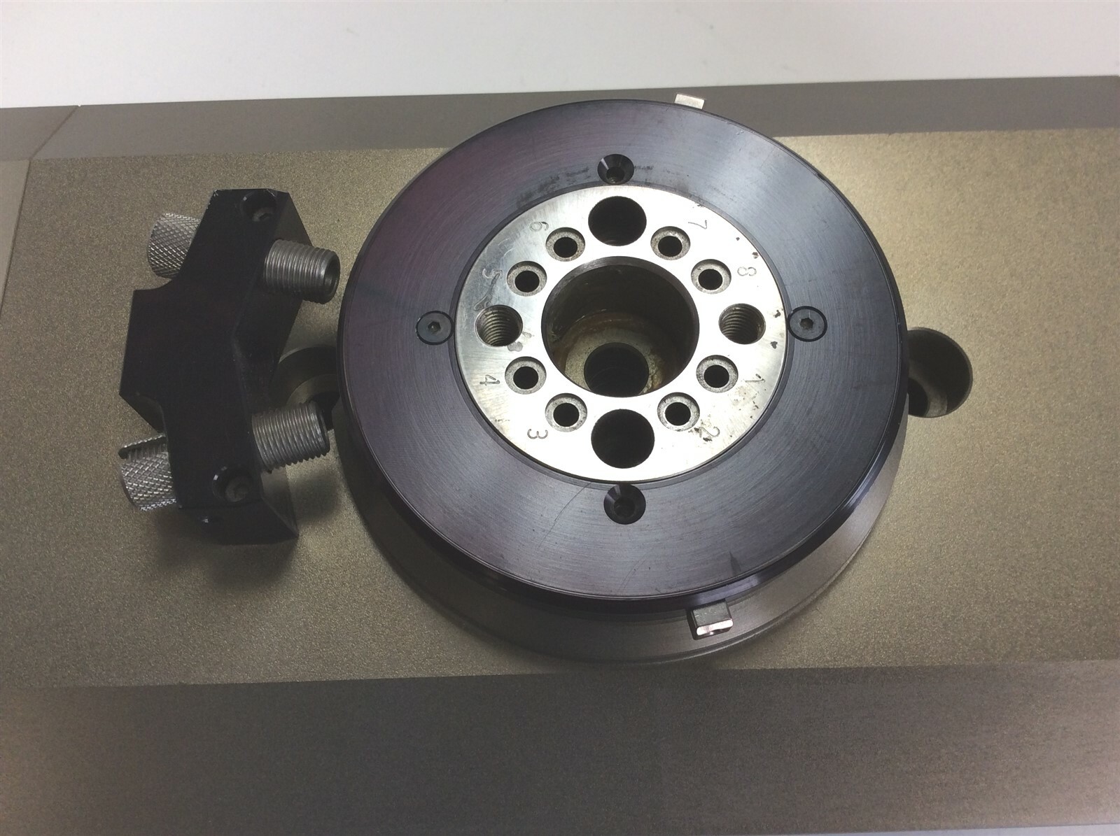 Schunk OSE-B57/1 Pneumatic Rotary Actuator, Swivel Angle: 0-90 Degrees