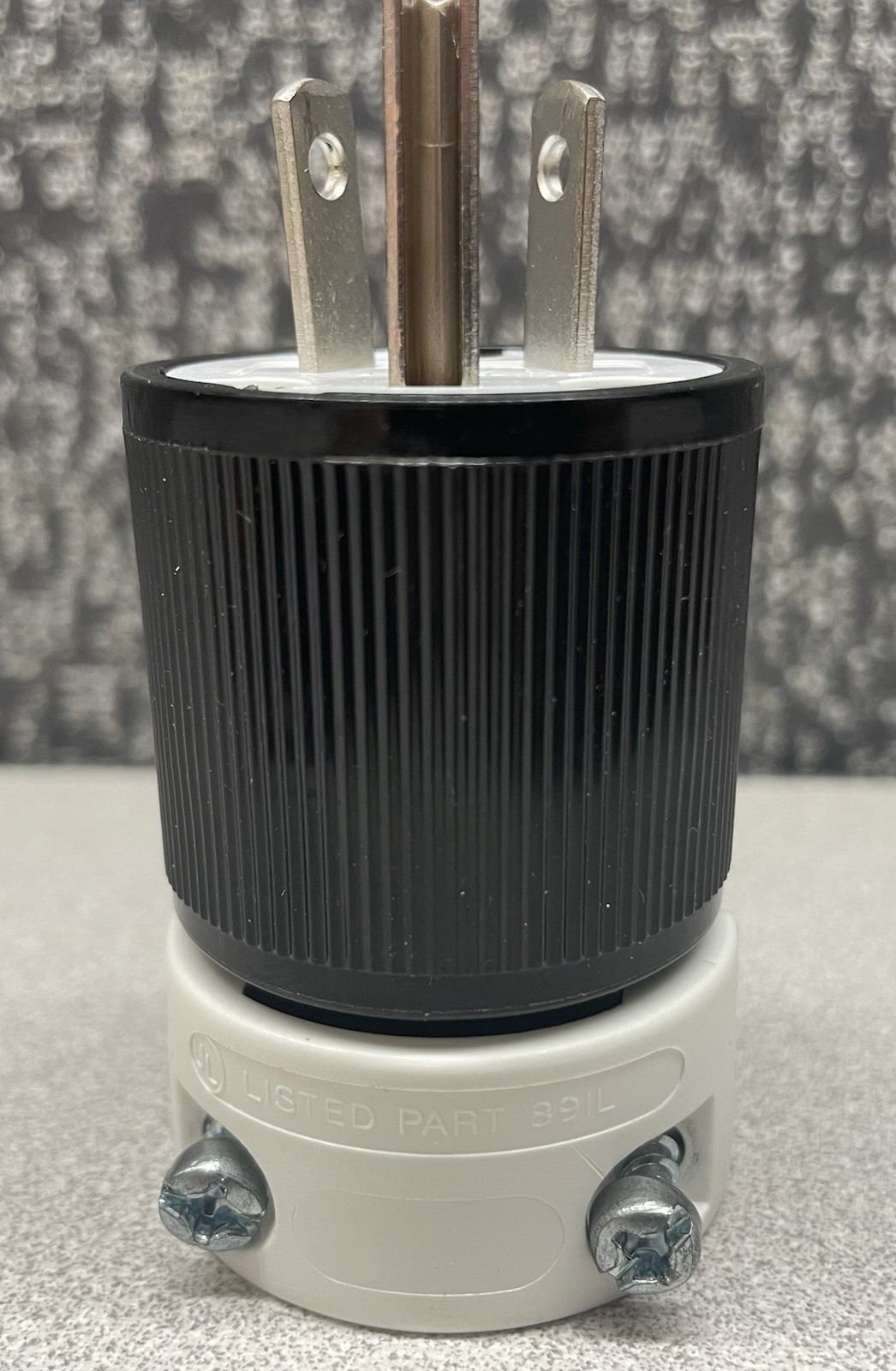 Woodhead Electrical Plug Type B 3-Prong Grounding 125V 11-15A
