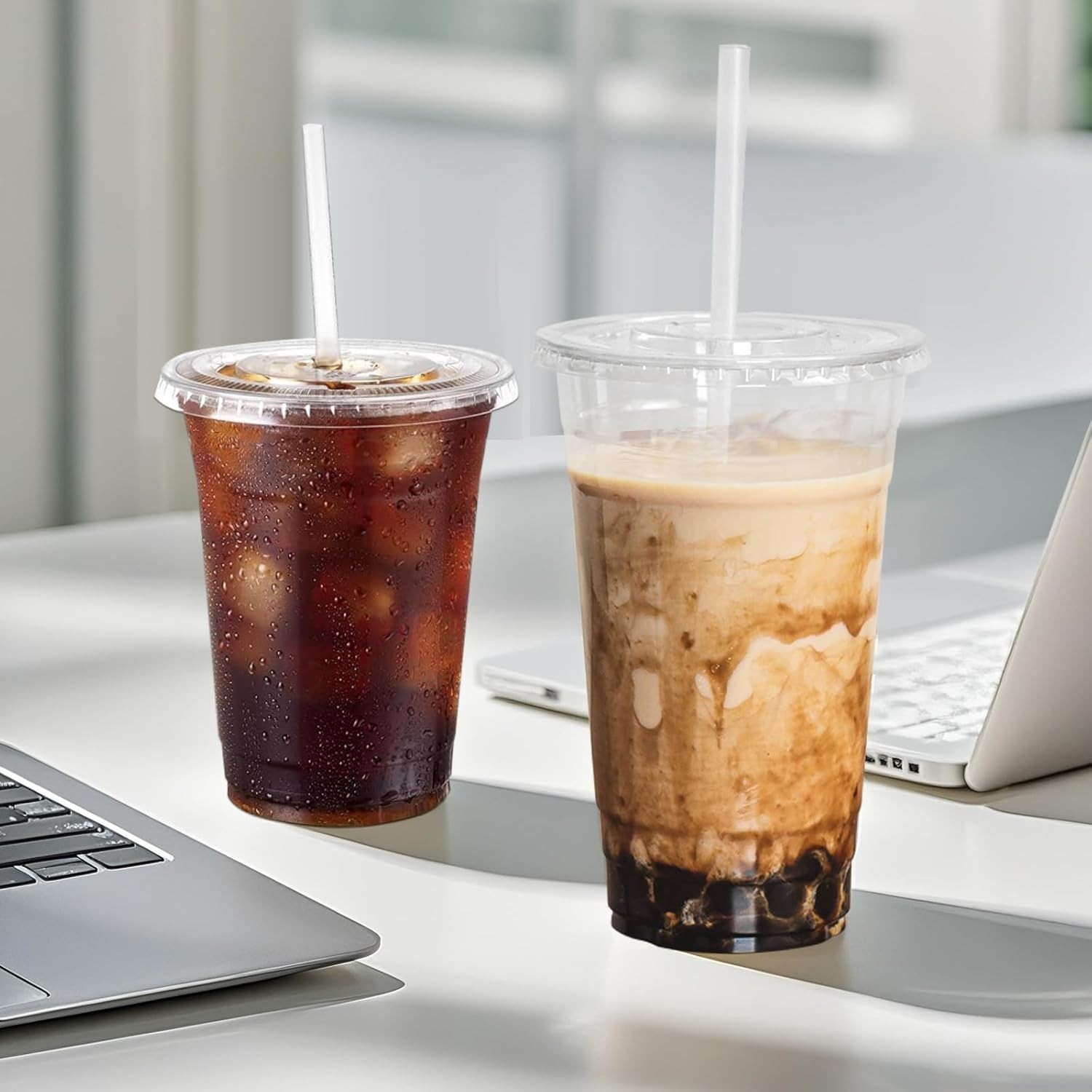 100-Pack 24 oz Clear Plastic Cold Cups with Lids and Straws