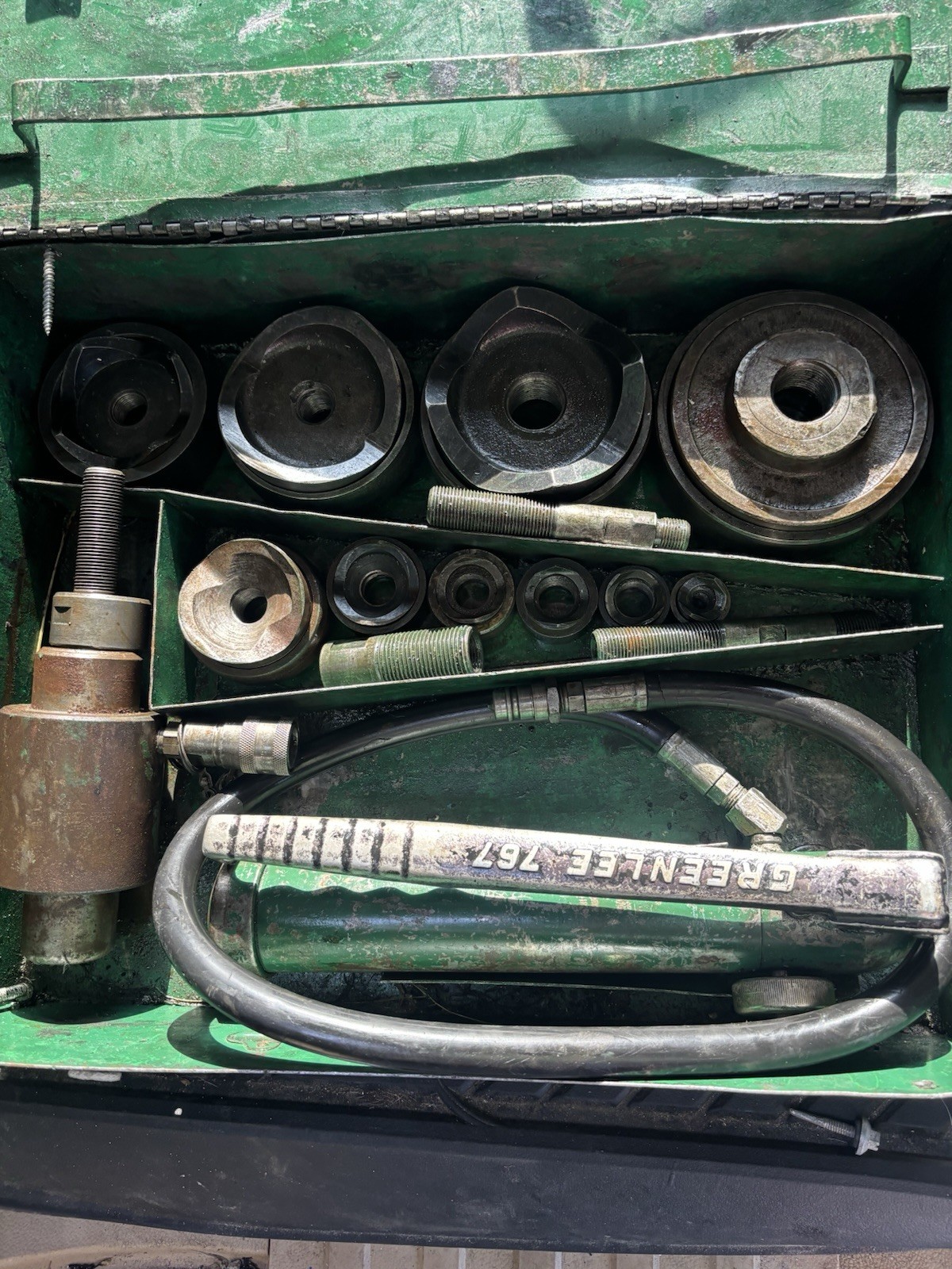 Greenlee Knockout Punch Driver Set with 767 Hydraulic Hand Pump & Case