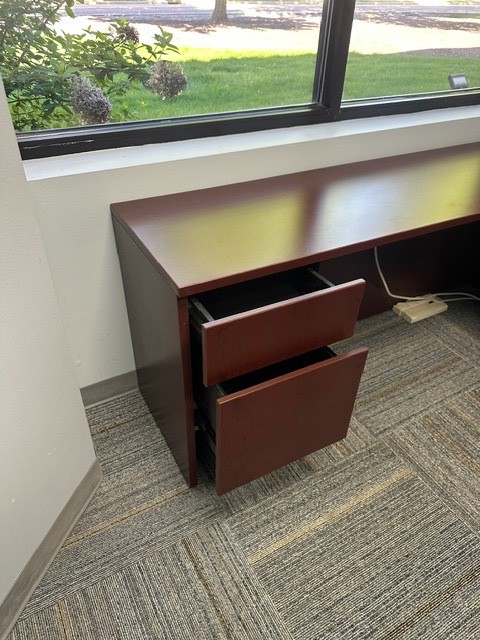 Left Hand U Shape in Mahogany Laminate Finish by Lacasse Groupe