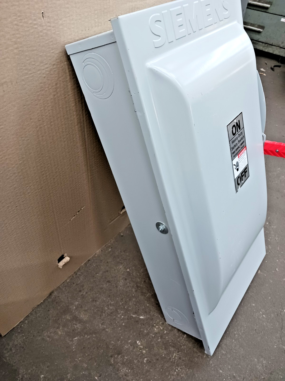 Siemens 200 Amp Fusible Heavy Duty Safety Switch 3 Pole 600V AC/DC HF364N