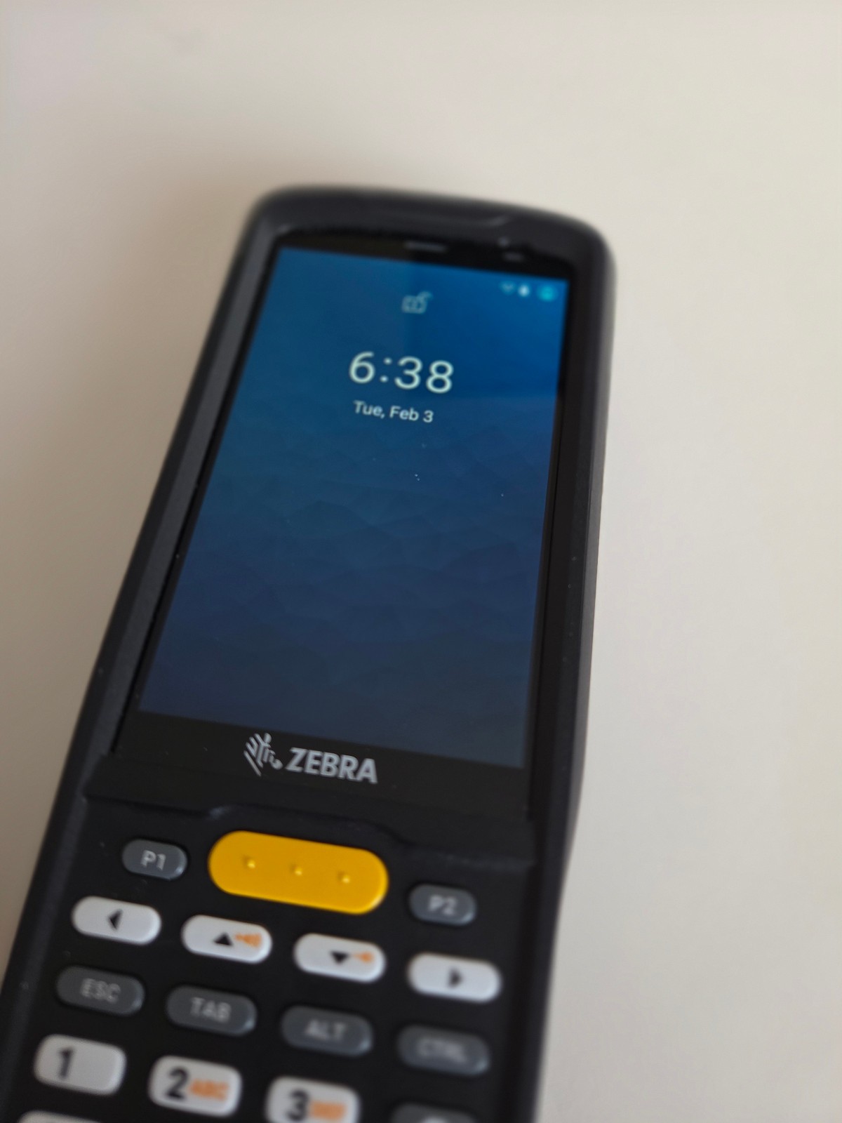 Zebra MC2200 Mobile Computer MC220K-3B354CN Extended Battery & Camera (No Sound)