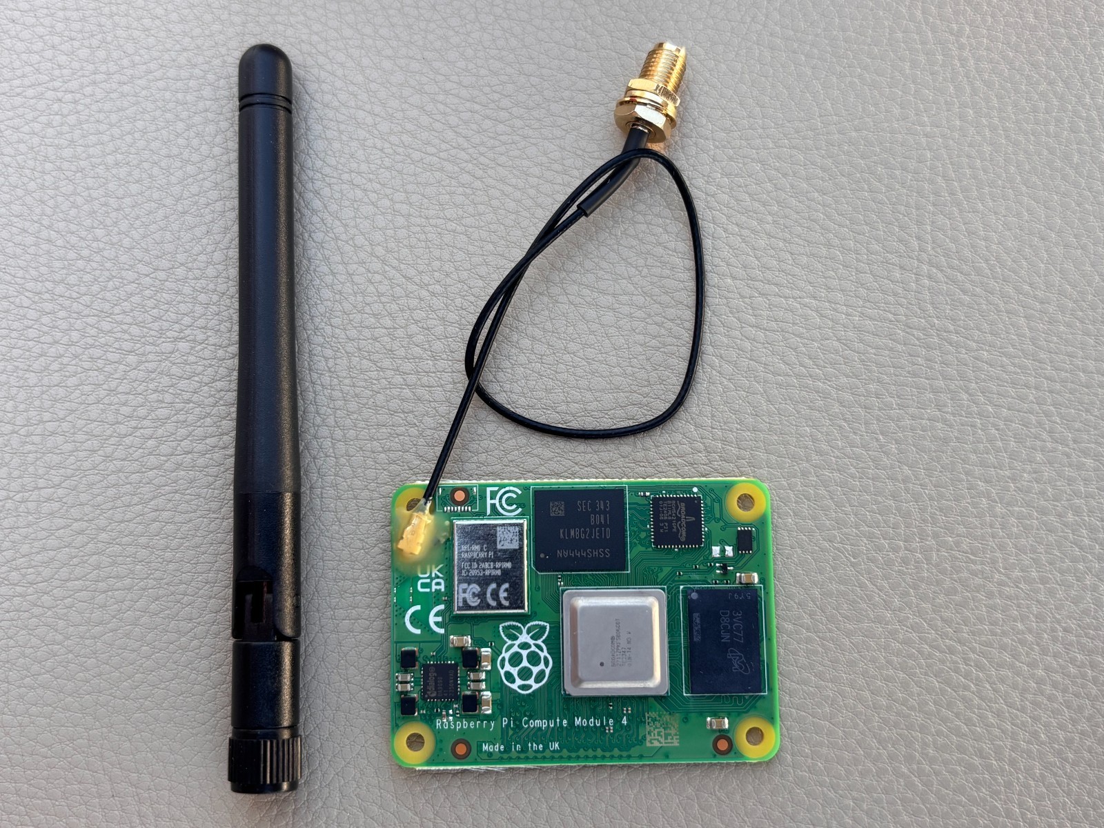 Genuine Raspberry Pi CM4108032 Compute Module 4 8GB RAM 32GB eMMC WiFi + Antenna