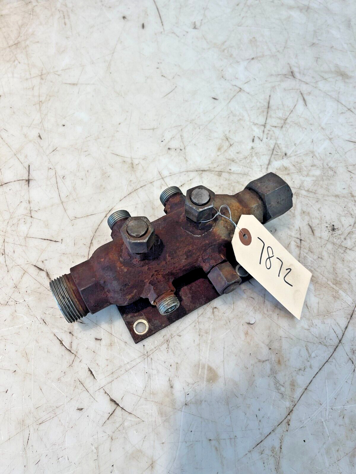 Case IH Patriot 3230 Sprayer Hydraulic Connection Block