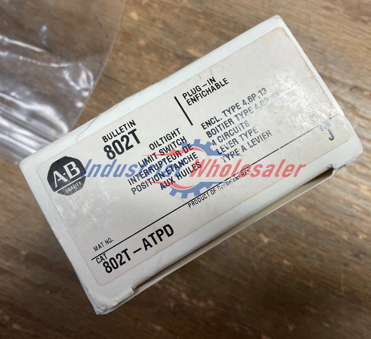 1PC NEW Allen Bradley 802T-ATPD Metal Plug-In Oiltight Limit Switch Lever Type