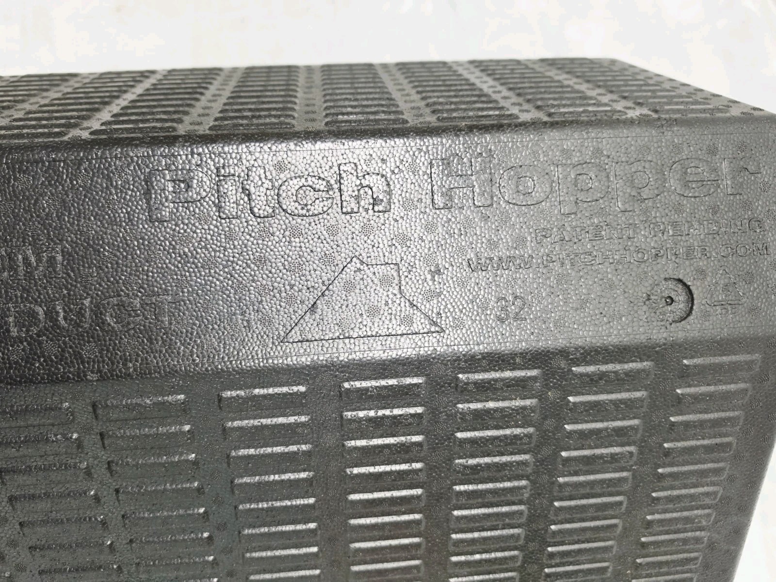 THE PITCH HOPPER 32″ Black series